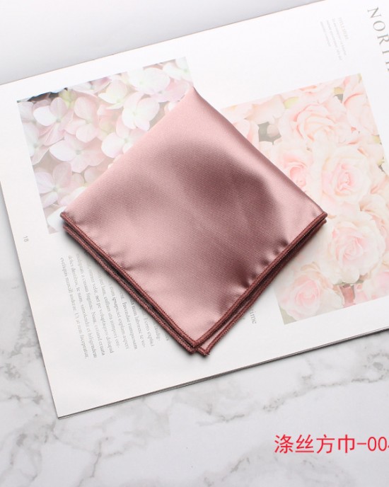 British-style men's suit pocket squares, solid-color, shiny, business banquet formal wear, and square handkerchiefs. British-style men's suit pocket squares, solid-color, shiny, business banquet formal wear, and square handkerchiefs.