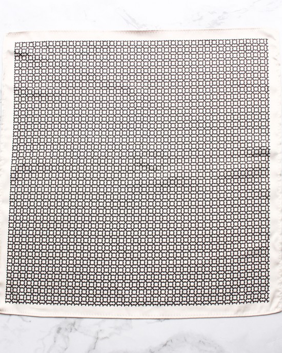 Various styles of polyester printed square handkerchiefs for casual suits and banquets. Shirt chest towels, handkerchiefs, and small squares in stock for wholesale. Various styles of polyester printed square handkerchiefs for casual suits and banquets. Shirt chest towels, handkerchiefs, and small squares in stock for wholesale.