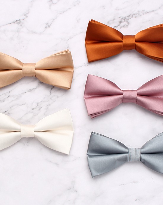 In stock solid-color bow ties for men, grooms, wedding suits, and photoshoots. Fashionable Korean-style bow tie accessories wholesale. In stock solid-color bow ties for men, grooms, wedding suits, and photoshoots. Fashionable Korean-style bow tie accessories wholesale.