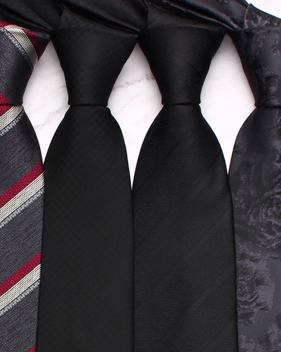 Lei'er spotted men's tie, retro geometric casual fashion tie, yarn-dyed polyester business tie, in stock from the manufacturer.