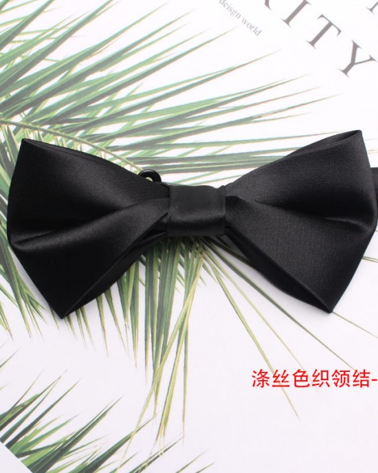 2025 Spring/Summer new solid-color black men's groom and groomsmen wedding bow ties, factory-in-stock wholesale. 2025 Spring/Summer new solid-color black men's groom and groomsmen wedding bow ties, factory-in-stock wholesale.